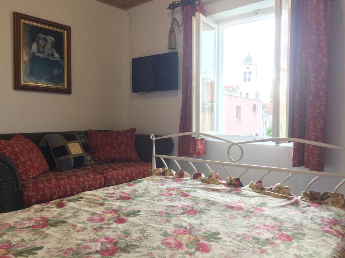 Vintage House For Rent 60M From Sea Daire Baška Voda Dış mekan fotoğraf